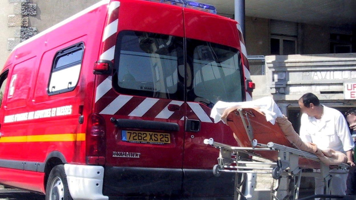 Une-infirmiere-meurt-percutee-par-un-automobiliste-ivre-qui-venait-de-griller-un-feu-rouge-a-140-km-h